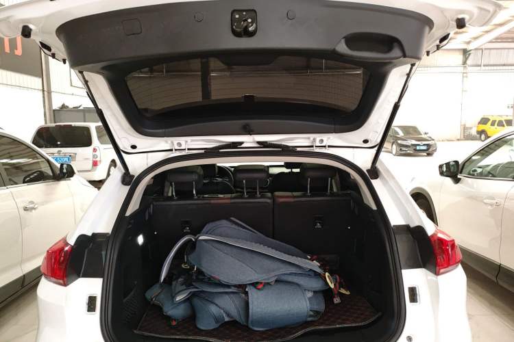 Used Wey VV5 2021 1.5T Two-Wheel Drive Color Pioneer