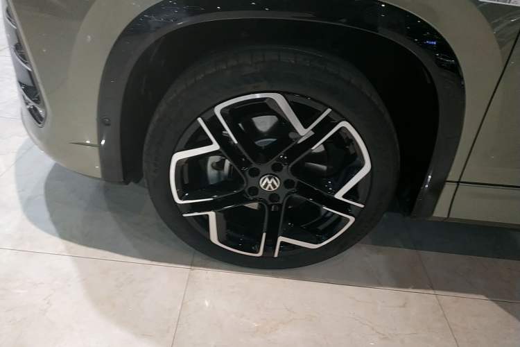 Used Volkswagen Tayron 2025 Tiguan L 380TSI 4Motion Luxury Easy Package