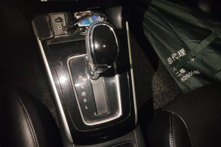 Used Nissan Sylphy 2016 1.6XV CVT Smart Enjoyment Version Gear Lever