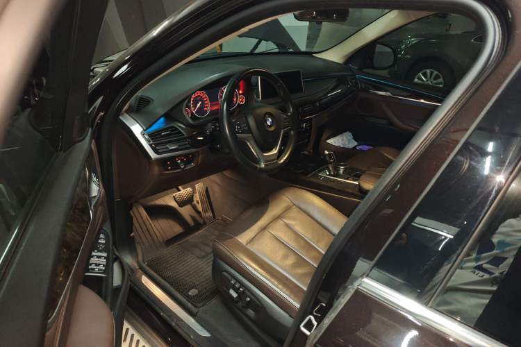 Used BMW X5 2018 xDrive28i Driver Seat