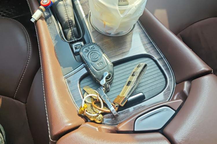 Used Buick Envision 2017 28T Four-Wheel Drive Elite Model