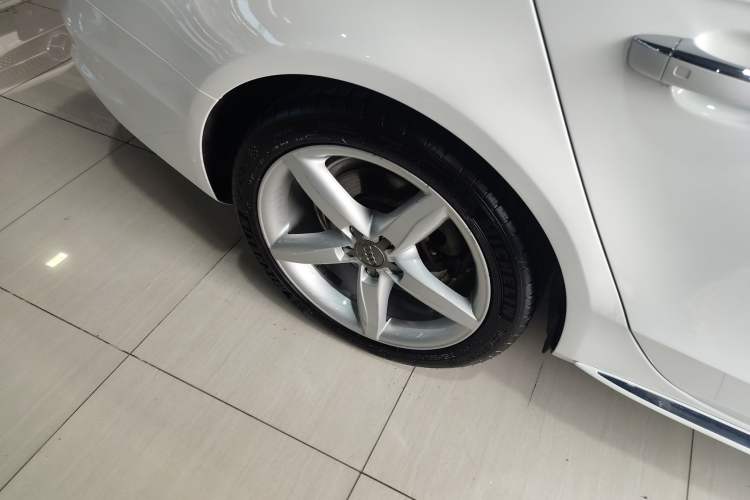 Used Audi A4L 2016 35 TFSI Collection Edition S line Luxury Model
