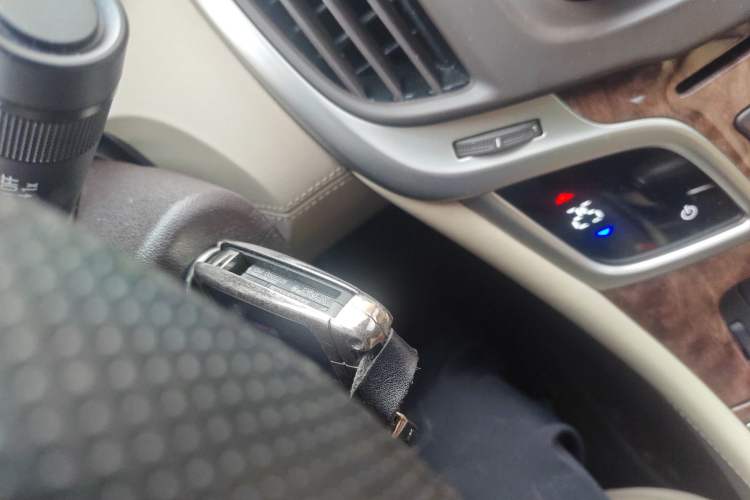 Used Buick LaCrosse 2013 2.4L SIDI Leading Comfort Version
