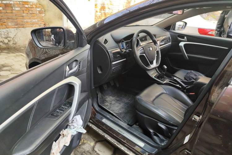 Used Geely Auto Emgrand 2017 Sedan Million Edition 1.5L Manual - Upward Version
