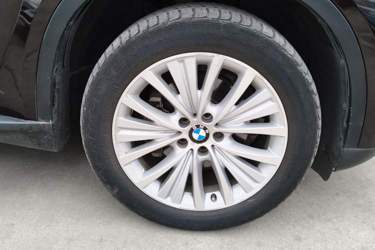 Used BMW X5 2014 xDrive35i Leading Model