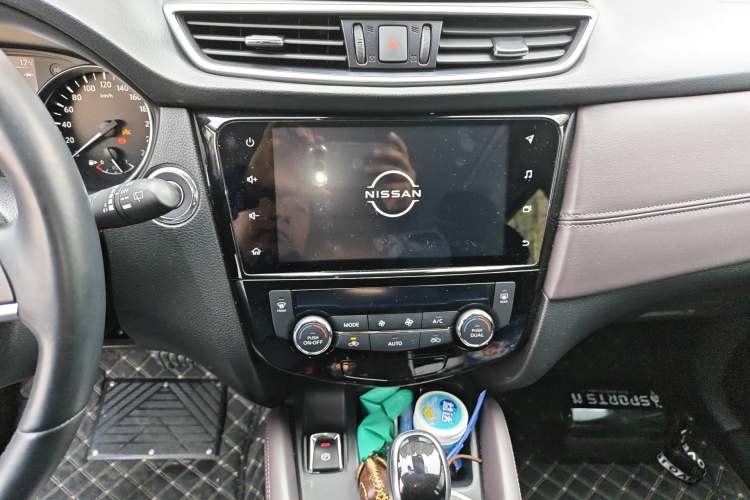 Used Nissan Qashqai 2022 2.0L CVT XV Prem·Night Edition Audio And AC Panel