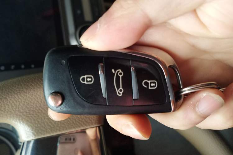 Used Nissan Sylphy 2012 Classic 1.6XE Manual Comfort Edition
