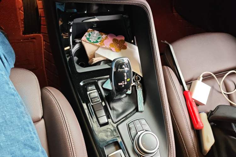 Used BMW X1 2020 sDrive20Li Premium Edition Gear Lever