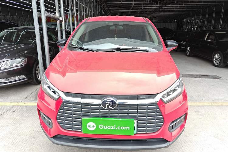 Used BYD Yuan New Energy 2019 EV535 Smart Connect Trendsetting Model
