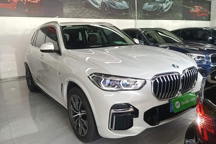 BMW X5 2022 Restyled xDrive 30Li Luxury Version M Sport Package usado