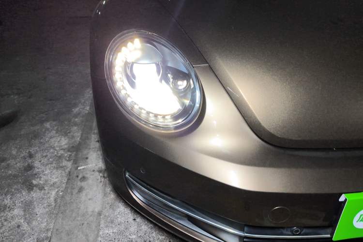 Used Volkswagen Beetle 2014 1.2TSI Comfort Model Right Front Headlight