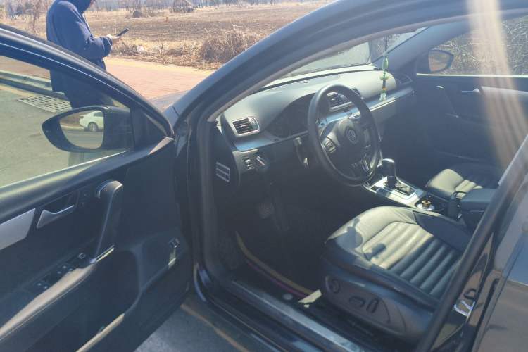 Used Volkswagen Magotan 2016 1.8TSI Smart Enjoyment Leading Model Driver Seat