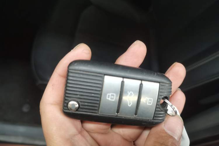 Used Roewe RX8 2018 30T Two-Wheel Drive Flagship Edition