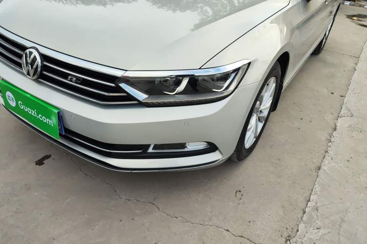 Used Volkswagen Magotan 2019 330TSI DSG Luxury Model China V Standard Left Front Headlight