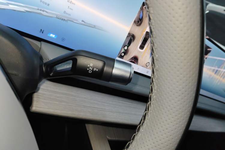 Used Geely Galaxy E8 2024 665 km Range Rear-Drive Starship Long-Range Version
