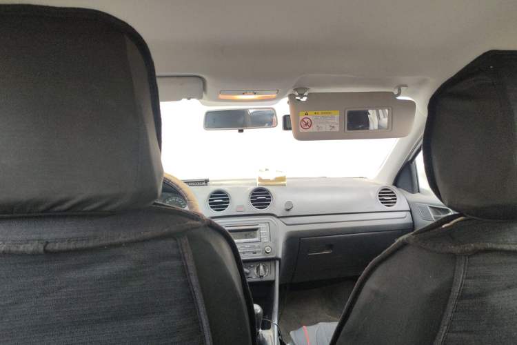 Used Volkswagen Jetta 2015 Value Edition 1.6L Manual Fashionable Style Headliner