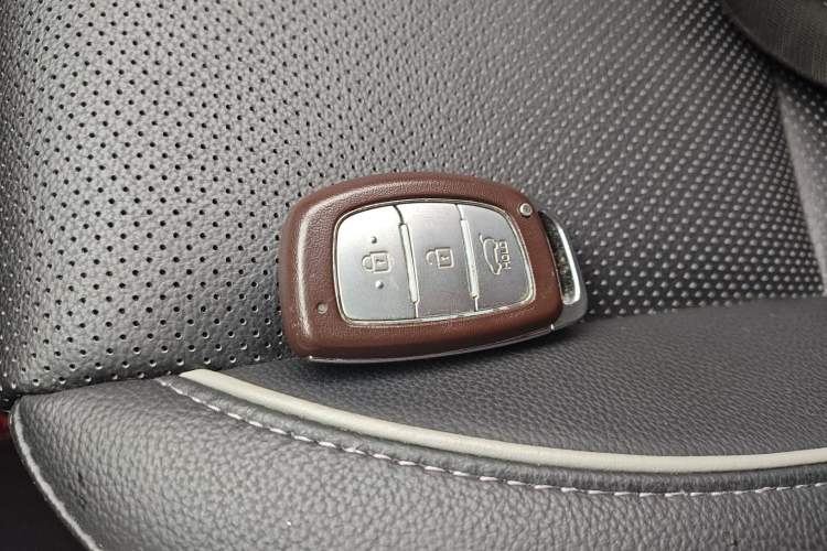 Used Hyundai ix25 2015 1.6L Automatic Two-Wheel Drive Smart GLS Trim