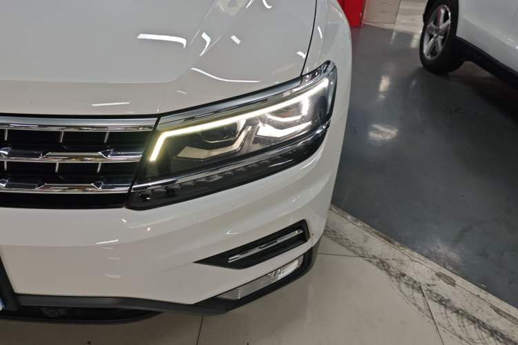 Used Volkswagen Tiguan L 2017 380TSI Automatic All-Wheel-Drive Flagship Edition
