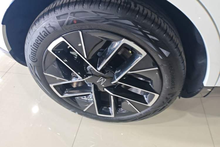 Used Avatr 11 2025 Year Updated Max Extended-Range Version