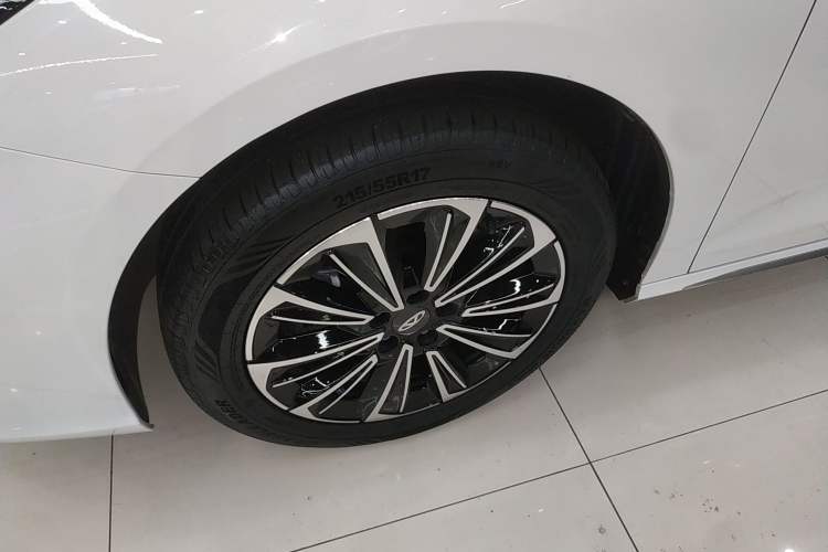 Used Chery Fengyun A8 2024 127 ZHU FENG Version