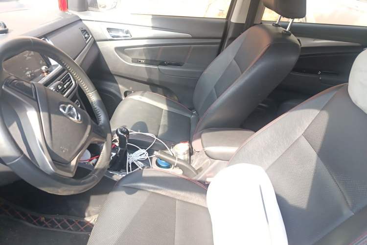 Used CHANGAN KAICHENG Oushang A600 2016 1.5L Manual Luxury 7-Seater Left Front Seat