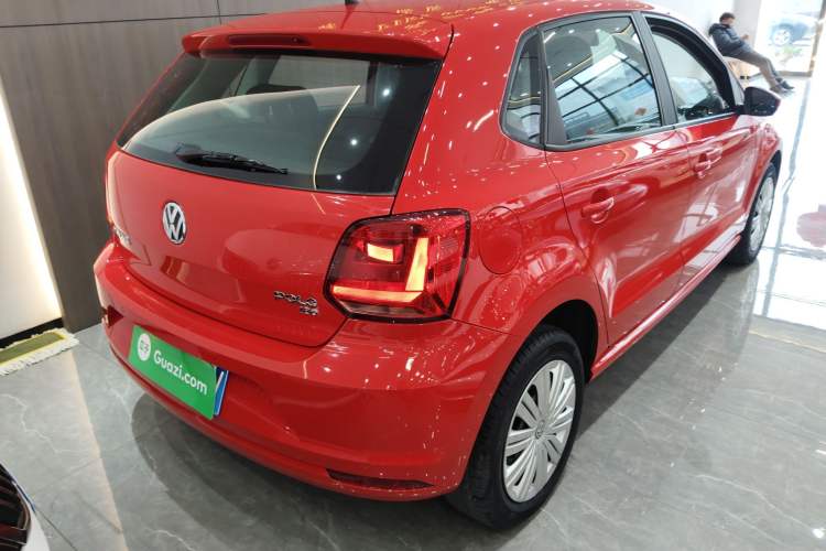 Used Volkswagen Polo 2016 1.6L Automatic Comfort Model