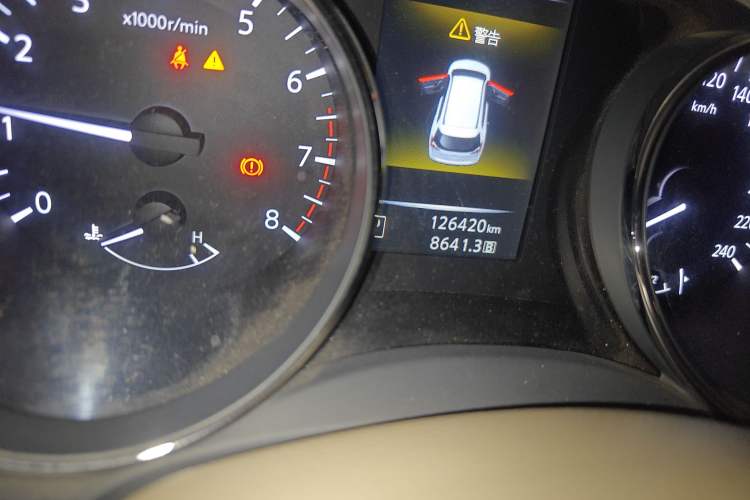 Used Nissan X-Trail 2015 2.0L CVT Comfort MAX Edition 2WD
