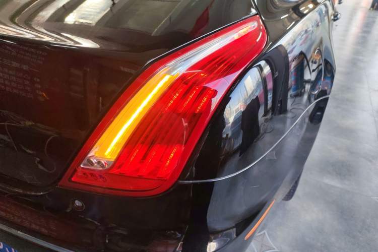 Used Jaguar XJ 2014 XJL 2.0T Two-Wheel-Drive Elegant Business Edition