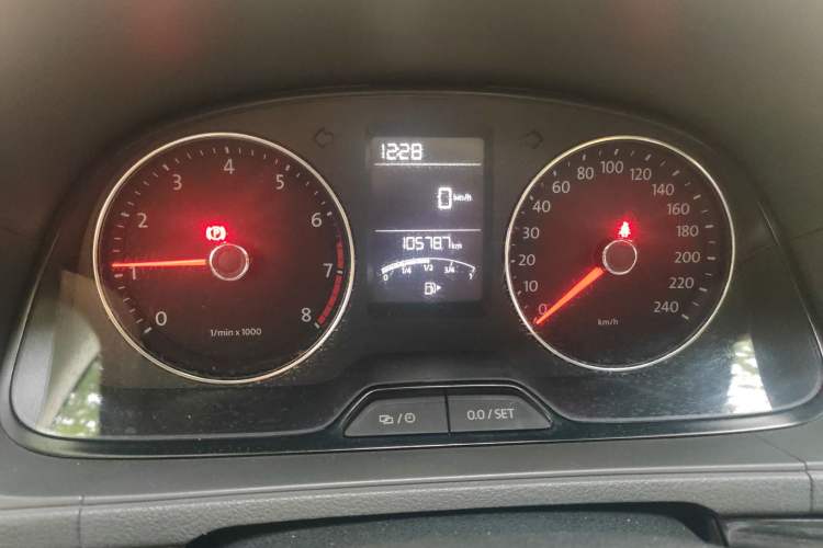 Used Volkswagen Gran Lavida 2013 1.6L Manual Comfort Model