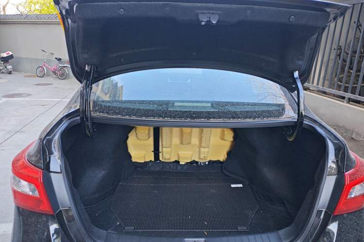 Used Nissan Sylphy 2024 Restyled Version 2 Classic 1.6XE CVT Comfort Edition Trunk