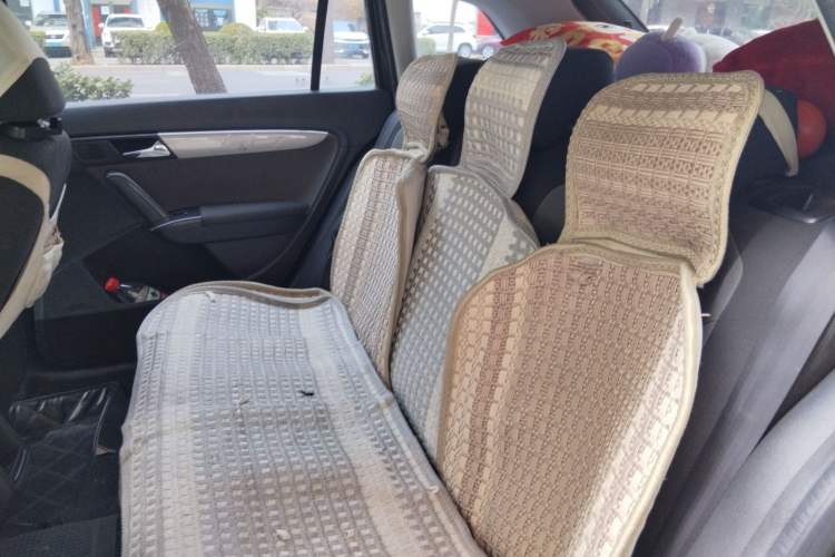 Used Volkswagen Gran Lavida 2013 1.6L Automatic Fashion Model Left Rear Seat