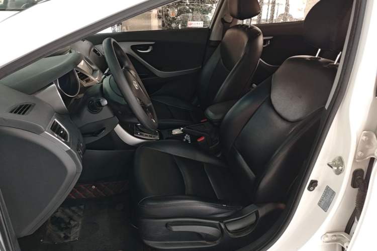 Used Hyundai Elantra (5th Generation / Langdong) 2016 1.6L Automatic Prestige Model