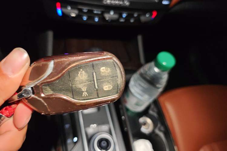 Used Maserati Levante 2016 3.0T Standard Edition Vehicle Key