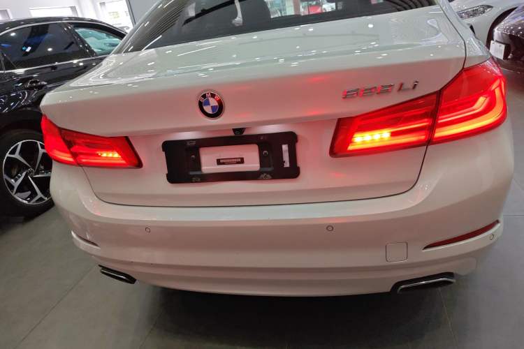 Used BMW 5 Series 2018 528Li Launch Special Edition Rear