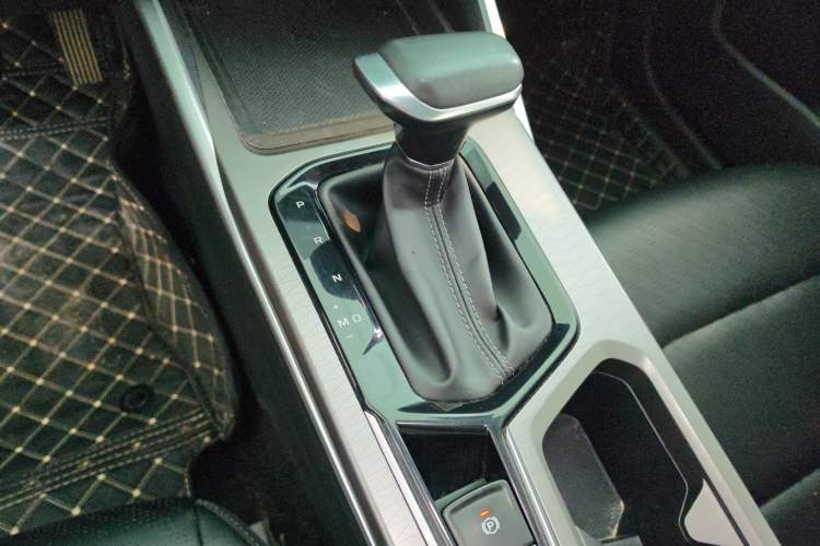 Used Geely Auto Emgrand 2022 4th Generation 1.5L CVT Asian Games Edition
