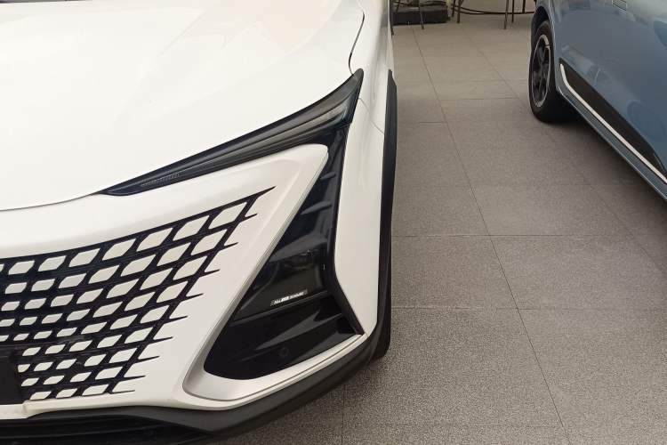 Used CHANGAN UNI-T 2020 1.5T Prestige Version
