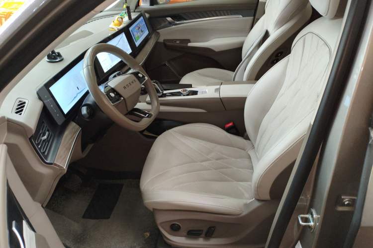 Used Roewe RX9 2023 2.0T Two-Wheel Drive Enjoyment Version
