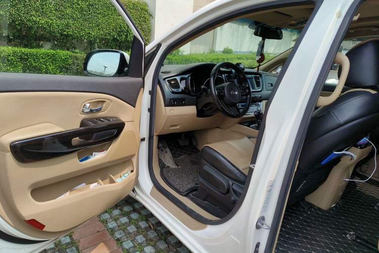Used Kia Carnival 2015 3.3 GDI Luxury Edition China V Standard Driver Seat