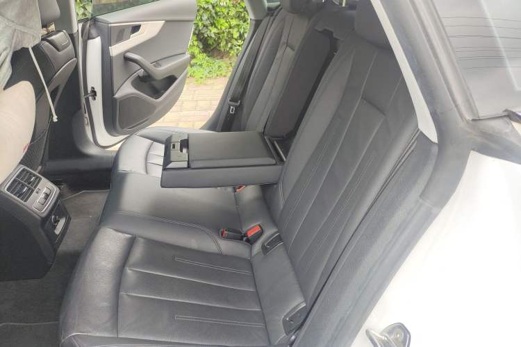 Used Audi A5 2019 Sportback 40 TFSI Fashion Model Left Rear Seat