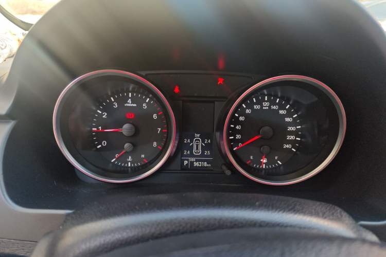 Used Haval H6 2015 Sport Edition 1.5T Automatic Two-Wheel Drive Luxury Model Instrument Cluster