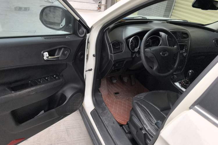 Used GAC Trumpchi GS5 2012 2.0L Manual Two-Wheel Drive Comfort Edition