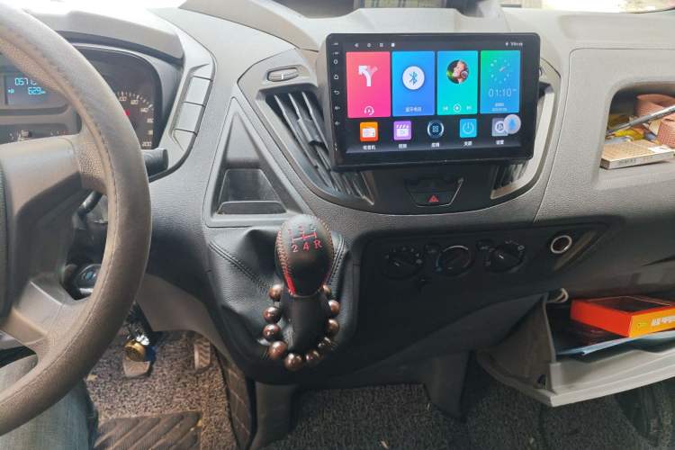 Used Ford Transit 2017 2.0T Diesel Multi-Function Commercial Vehicle Mid-Drive Mid-Roof China V Standard Audio And AC Panel