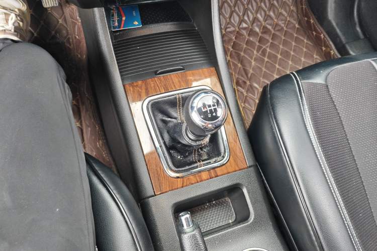 Used BAIC Weiwang S50 2016 1.5T Manual Happy Motion Superior Edition
