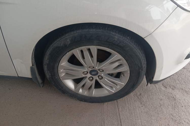 Used Ford Focus 2012 Sedan 1.6L Automatic Comfort Model
