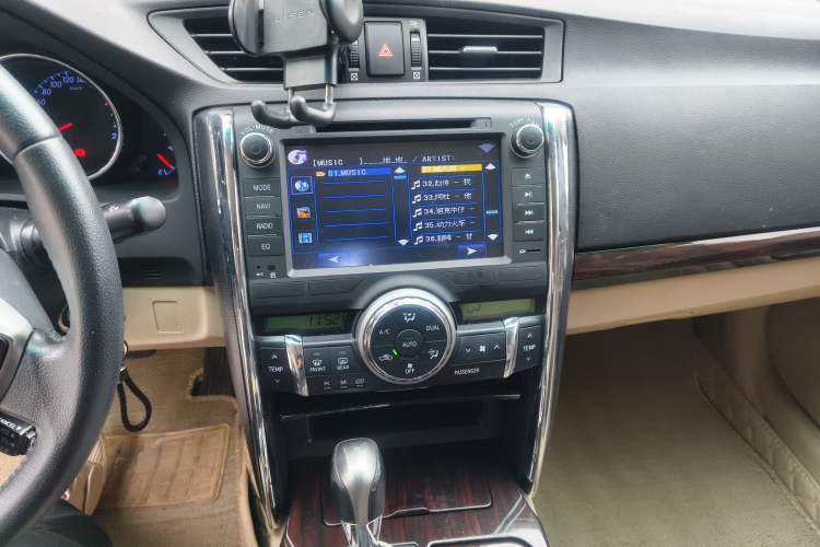 Used Toyota Reiz 2012 2.5V Fengdu Elite Stylish Edition Audio And AC Panel