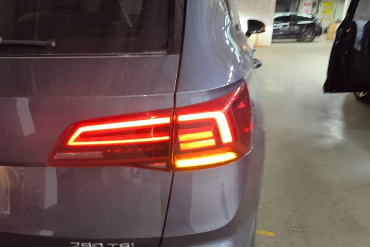 Used Volkswagen Tharu 2022 280TSI Two-Wheel-Drive Luxury Edition Right Rear Taillight