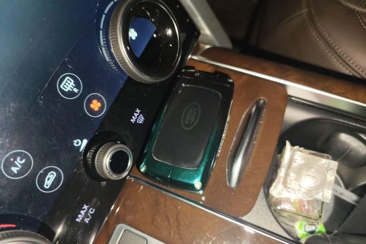 Used Land Rover Range Sport 2021 3.0 L6 SE Vehicle Key