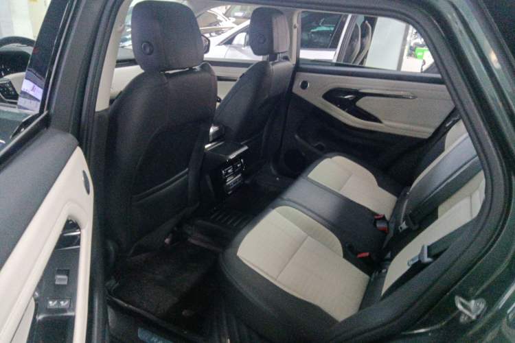 Used Land Rover Range Rover Evoque 2021 Range Rover Velar L 249PS R-Dynamic First Edition