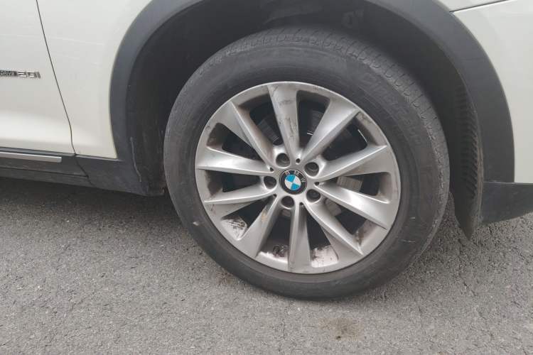 Used BMW X3 2013 Facelifted xDrive20i Luxury Edition Right Front Wheel Hub