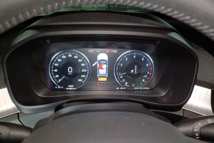 Used Volvo XC40 2021 T4 4x4 SmartDrive Fashion Edition
